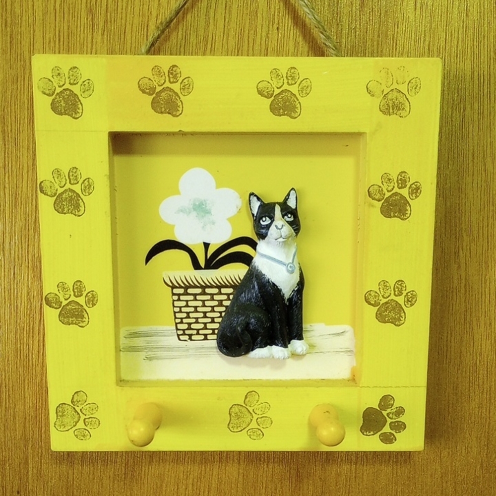 Square Wood Cat Wall Decor w/ Pegs & Paw Prints.  Yellow Black White